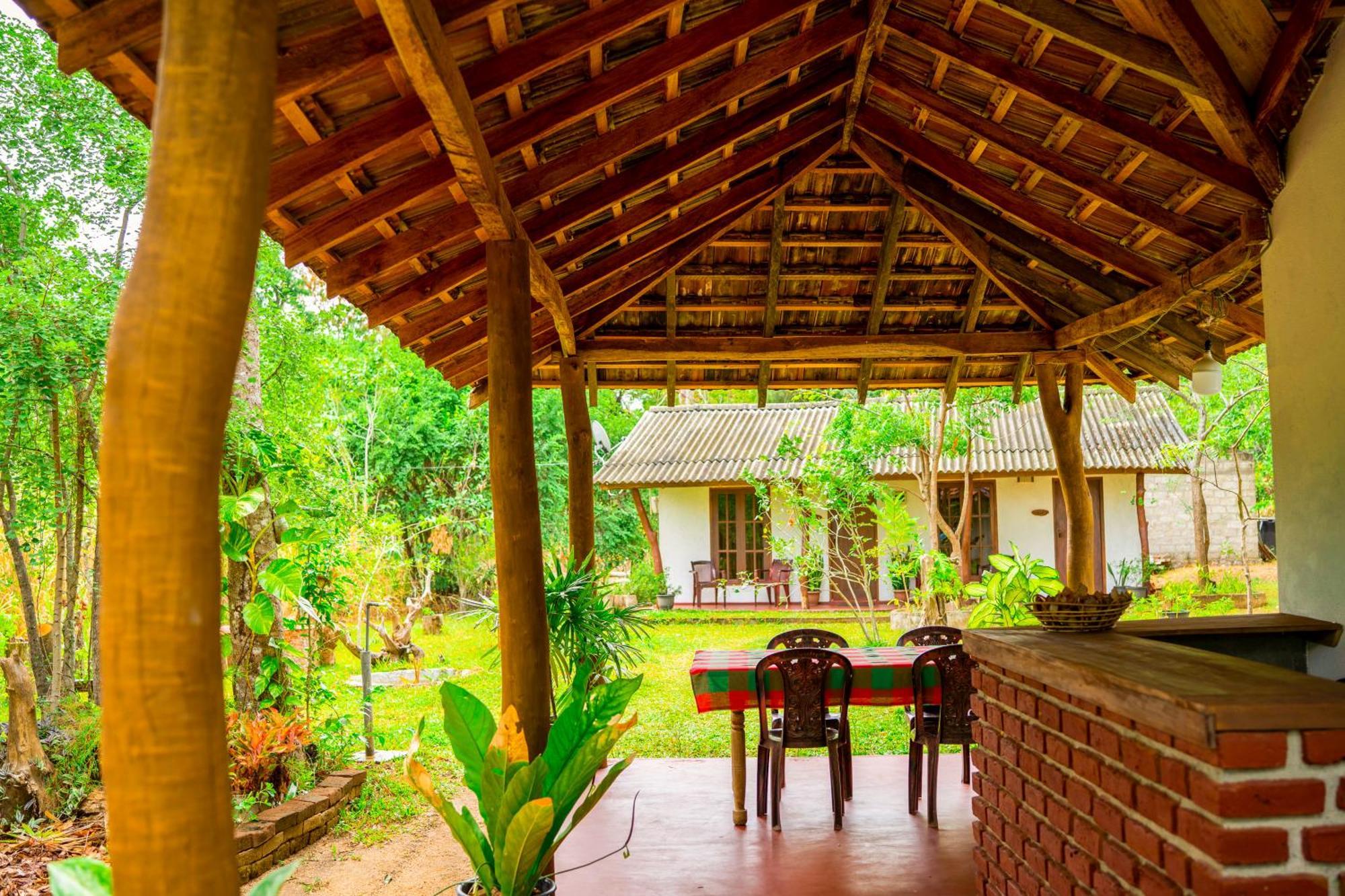 Wild Hut Habarana Bed & Breakfast Luaran gambar
